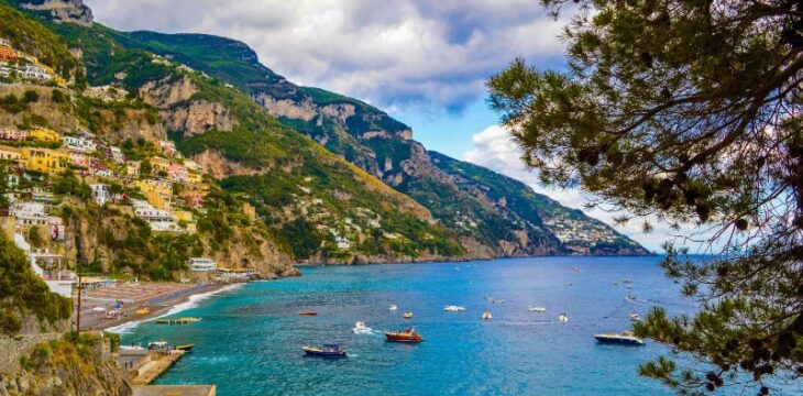 Fuga nella serenità: L’ascesa dei ritiri benessere sul mare